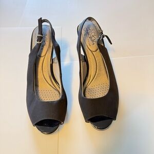 Life Stride Black Peep-Toe Slingback Heels